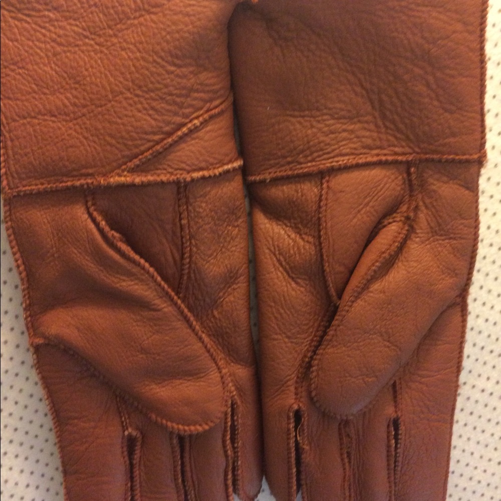 Brown Ugg leather gloves